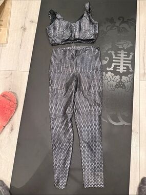 Emily Hsu Designs Black and Silver Patterned Legging Set